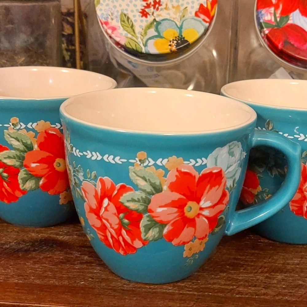 Pioneer Woman Mugs
